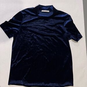 Zara Women’s Blue Velvet Short-Sleeve Mock Neck Shirt